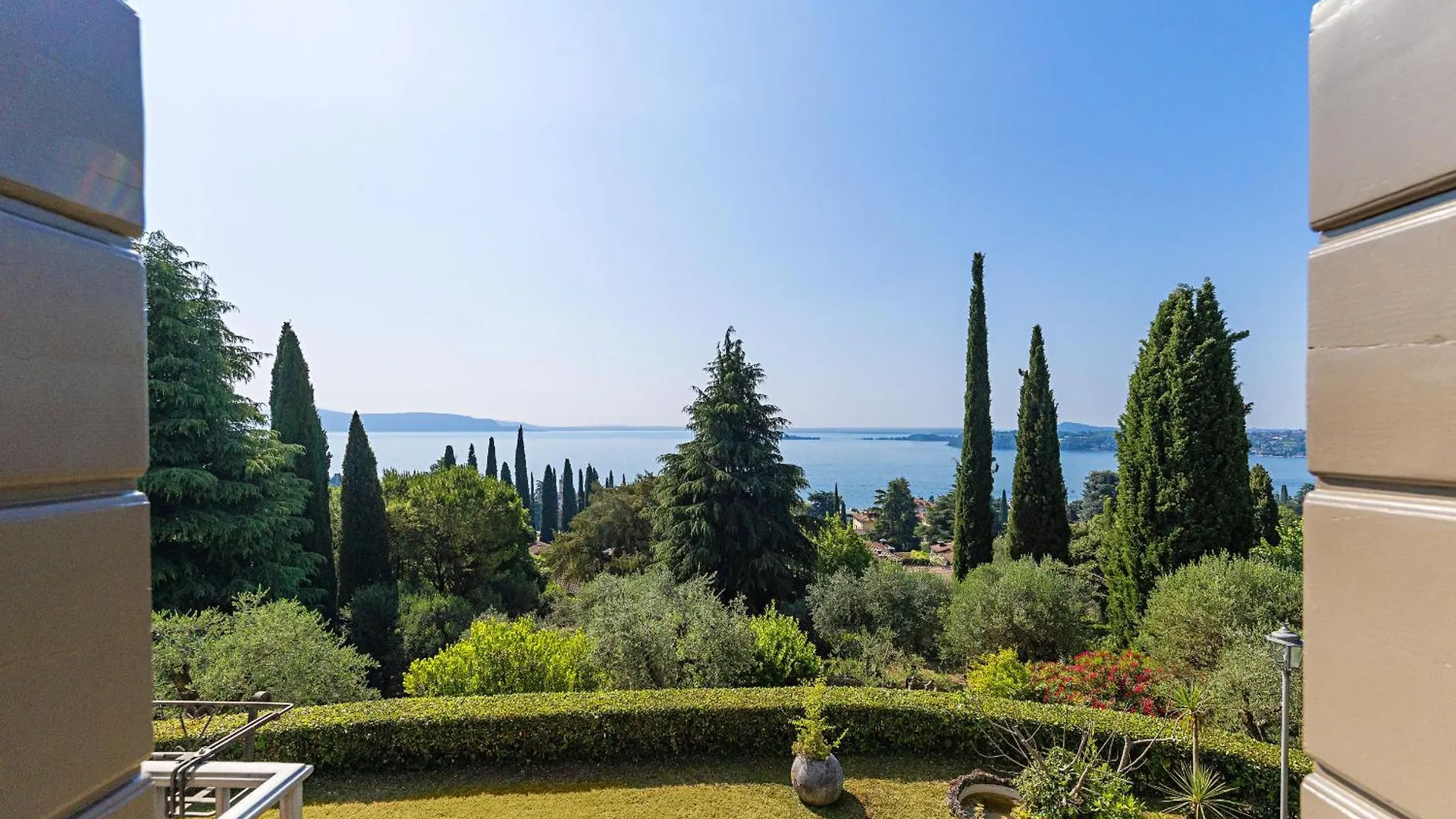 Villa Mariavittoria Gardone Riviera