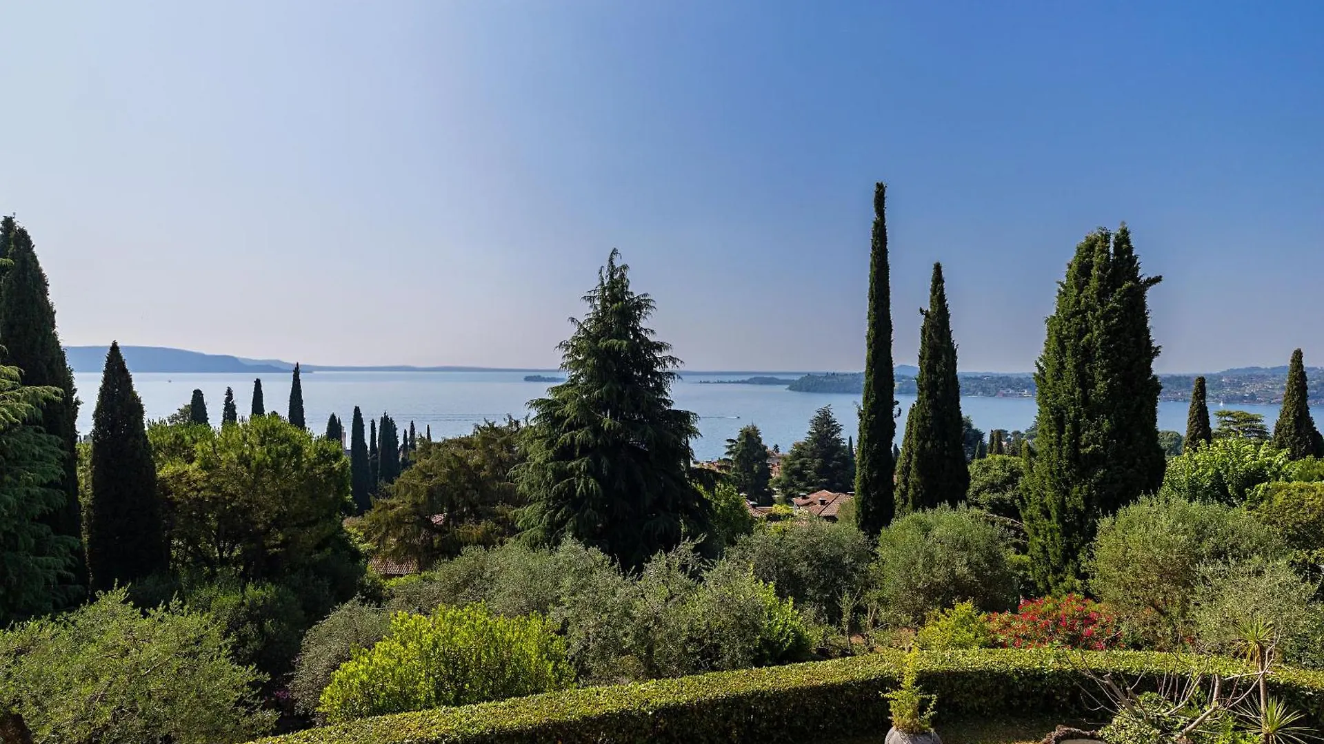 Villa Mariavittoria Gardone Riviera